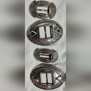 Vintage R.O.C. Taiwan 4 Piece Silver Tone Belt Accessories (Rdt)